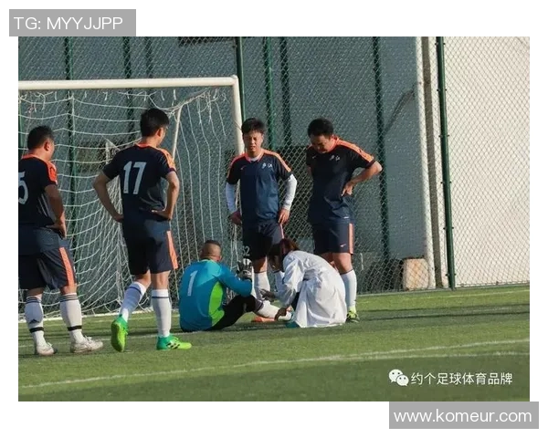 熊本深红与甲府的激烈对决展现足球魅力与团队精神的巅峰对抗